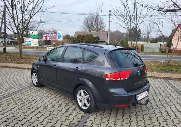 Seat Altea XL cena 23900 przebieg: 230000, rok produkcji 2012 z Nidzica małe 277